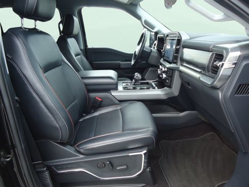 Used 2022 Ford F150 Lariat AWD/4WD image 27
