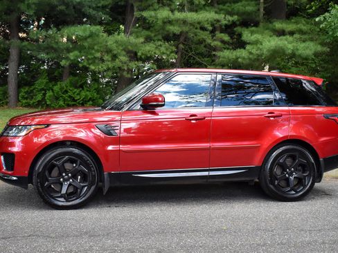 Used 2019 Land Rover Range Rover Sport HSE image 3