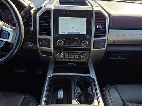 Used 2021 Ford F250 Lariat w/ Lariat Ultimate Package image 19