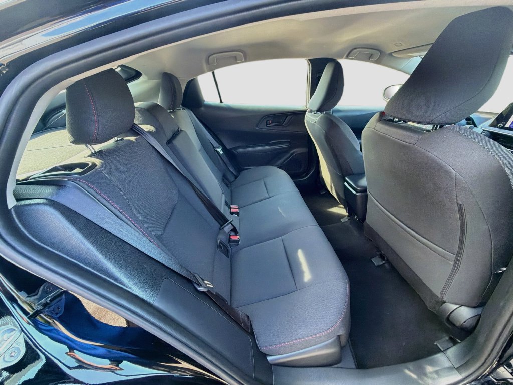 Used 2025 Toyota Prius Plug-In Hybrid FWD image 28