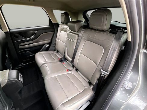 Used 2025 Lincoln Corsair FWD image 19