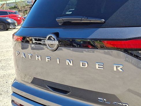 Used 2024 Nissan Pathfinder SL w/ Cargo Package AWD/4WD image 24