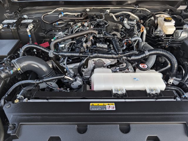 Used 2025 Toyota Tacoma TRD Sport AWD/4WD image 33