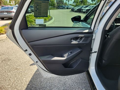 Certified 2024 Honda Accord EX-L image 14
