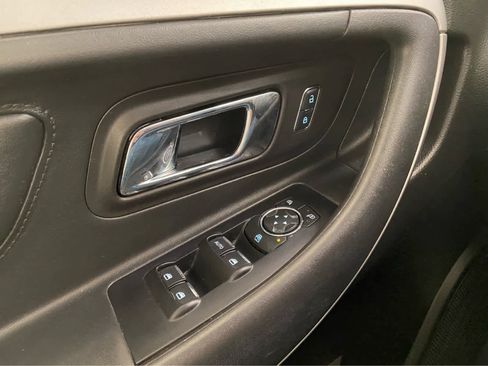 Used 2018 Ford Taurus SEL w/ Equipment Group 201A image 34