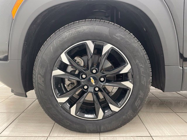 Used 2023 Chevrolet TrailBlazer LT w/ Convenience Package AWD/4WD image 5