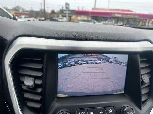 Used 2019 GMC Acadia SLT image 13