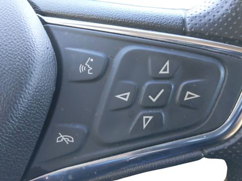 Used 2021 Chevrolet Malibu LT image 22