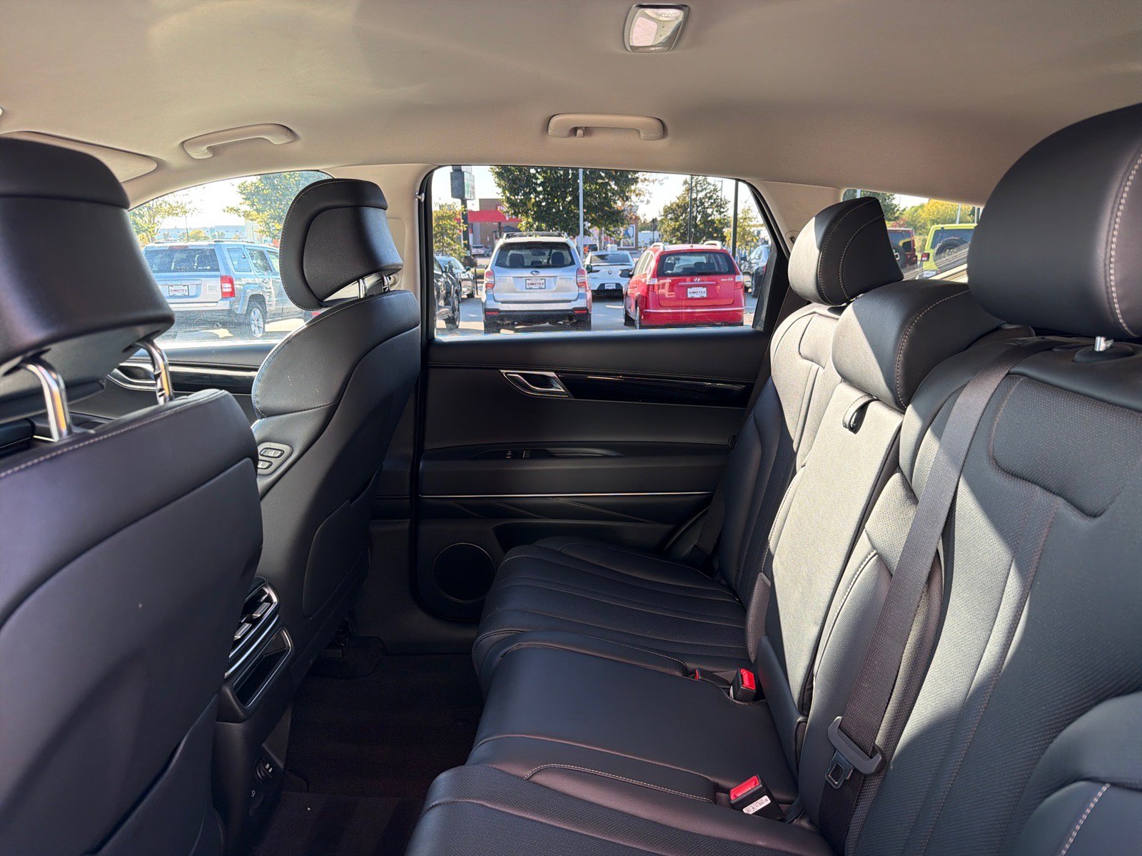 Used 2025 Genesis GV80 2.5T Standard AWD/4WD image 23