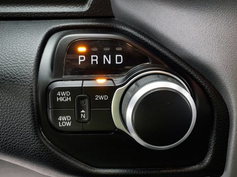 Used 2024 RAM 2500 Big Horn AWD/4WD image 27