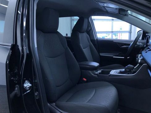 Certified 2025 Toyota RAV4 XLE AWD/4WD image 22
