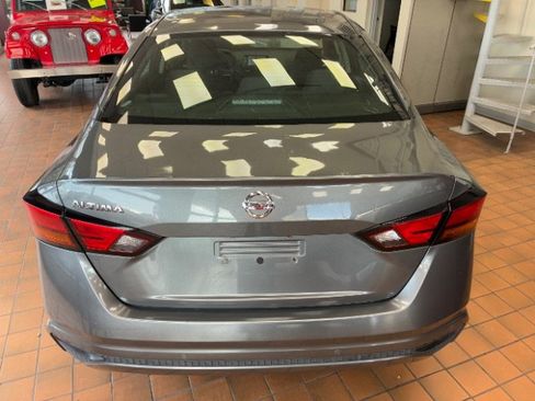 Used 2021 Nissan Altima 2.5 S w/ Driver Assist Package FWD image 10
