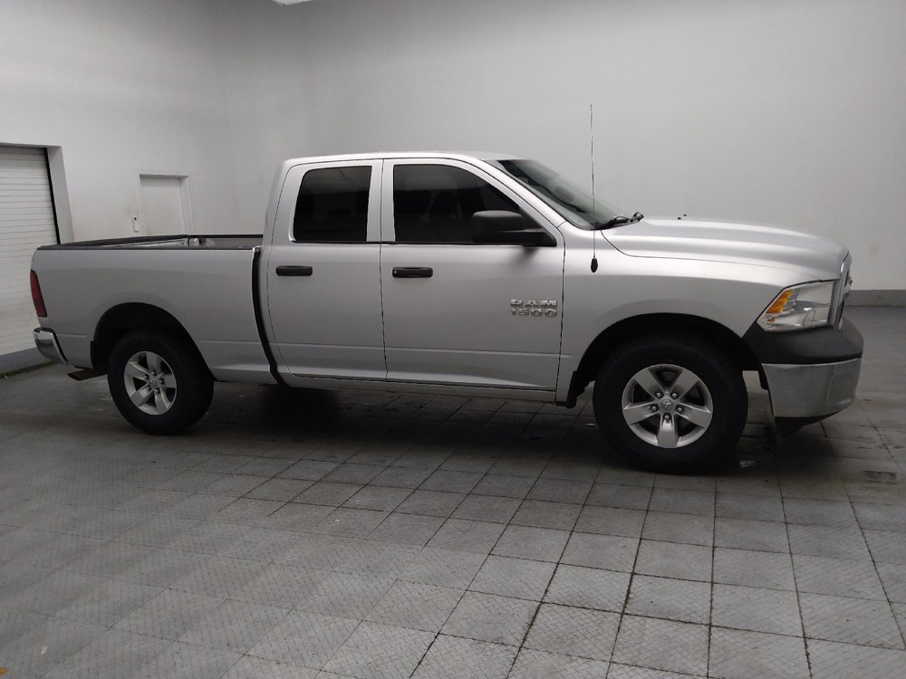 Used 2018 RAM 1500 Tradesman w/ Chrome Appearance Group RWD image 11