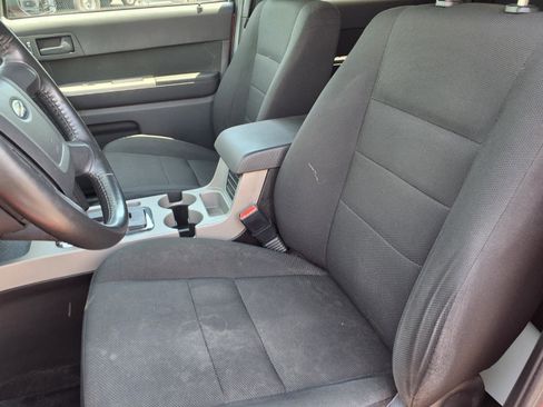 Used 2009 Ford Escape XLT FWD image 3