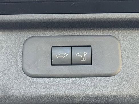 Used 2025 Toyota Grand Highlander XLE image 33