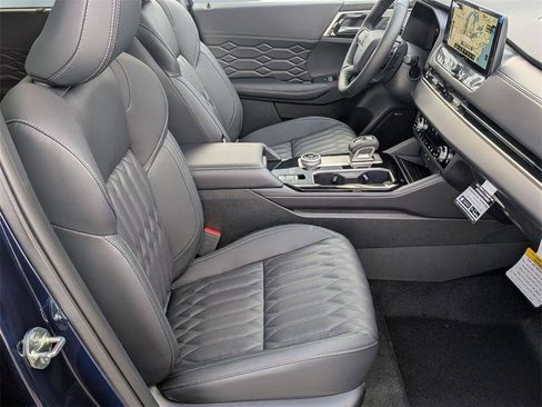 New 2026 Mitsubishi Outlander SEL image 33