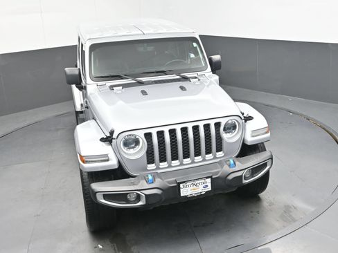 Used 2023 Jeep Wrangler Unlimited Sahara w/ Cold Weather Group AWD/4WD image 32