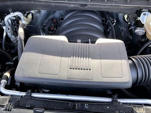 Used 2023 Chevrolet Tahoe Premier w/ Premium Package image 35