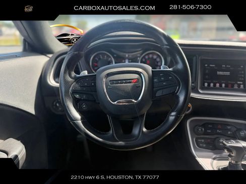 Used 2019 Dodge Challenger GT w/ Driver Convenience Group RWD image 10