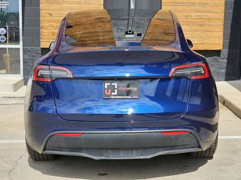 Used 2023 Tesla Model Y Performance AWD/4WD image 13