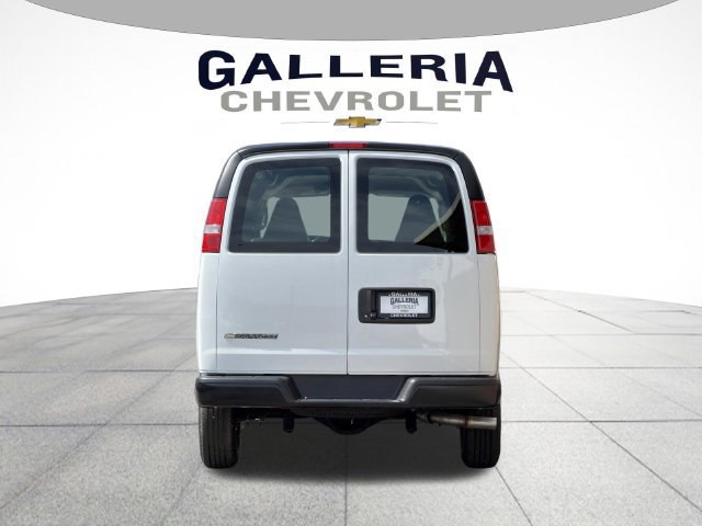 New 2026 Chevrolet Express 2500 Extended w/ Driver Convenience Package RWD image 6
