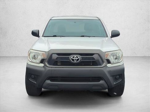 Used 2015 Toyota Tacoma 2WD Access Cab image 2
