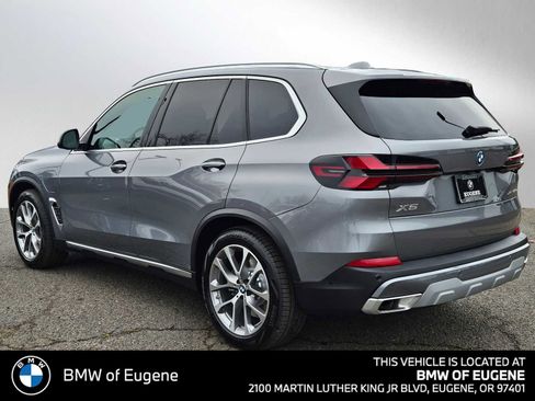 New 2026 BMW X5 xDrive50e w/ Executive Package image 5