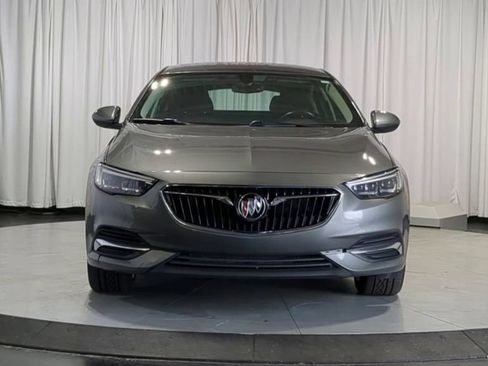 Used 2018 Buick Regal Preferred w/ Sights and Sounds Package FWD image 3