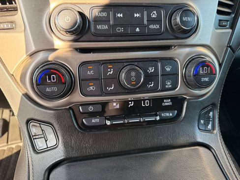 Used 2017 GMC Yukon Denali AWD/4WD image 47