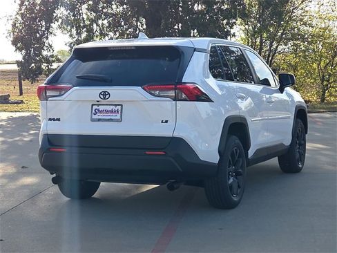 New 2025 Toyota RAV4 LE image 8