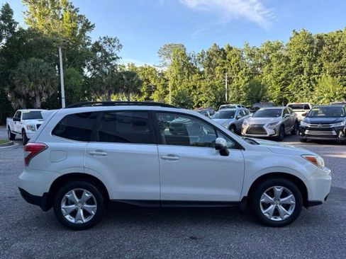 Used 2014 Subaru Forester 2.5i Touring AWD/4WD image 6