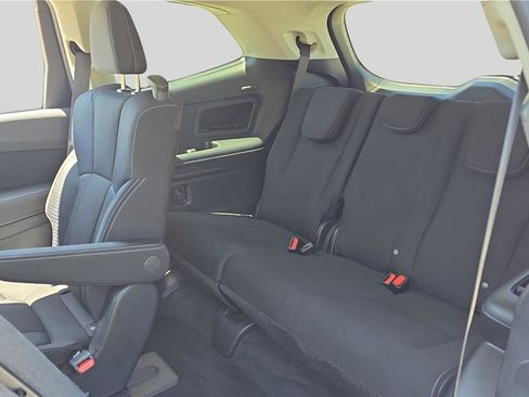 Used 2025 Subaru Ascent Premium AWD/4WD image 19