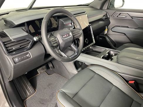 New 2026 GMC Acadia AT4 w/ Luxury Package AWD/4WD image 3