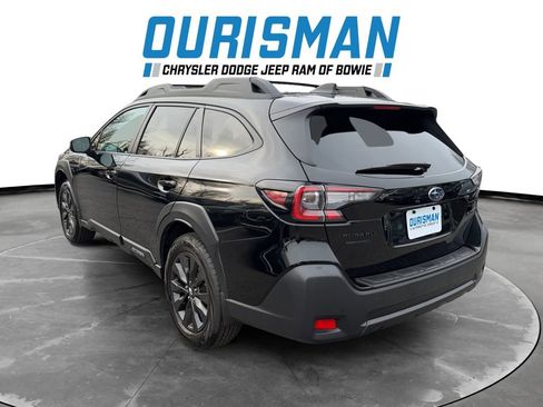 Used 2025 Subaru Outback Onyx Edition image 4