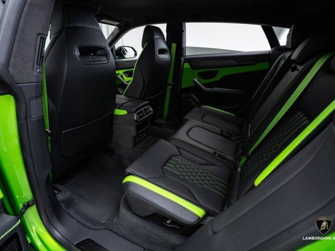 Used 2025 Lamborghini Urus SE image 55