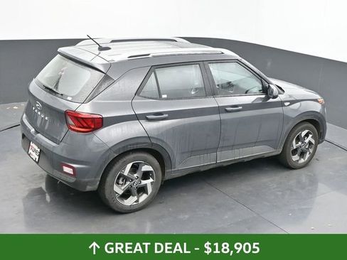 Used 2025 Hyundai Venue SEL image 23