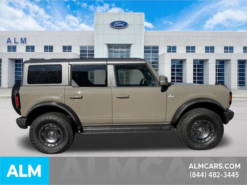 Used 2025 Ford Bronco Outer Banks w/ Sasquatch Package AWD/4WD image 5
