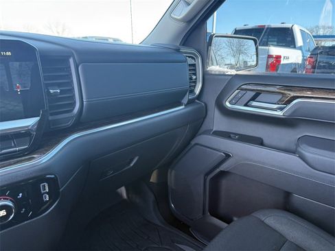 Certified 2025 GMC Sierra 1500 SLE w/ X31 Off-Road Package image 27