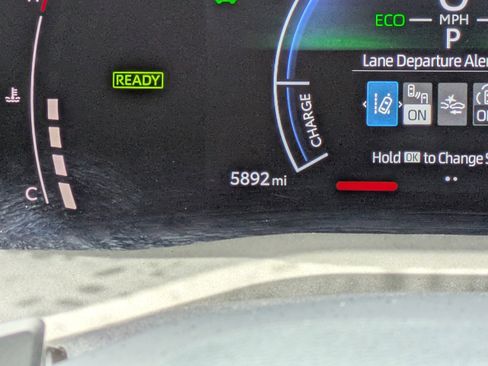 Used 2025 Toyota Camry SE w/ Convenience Package FWD image 26