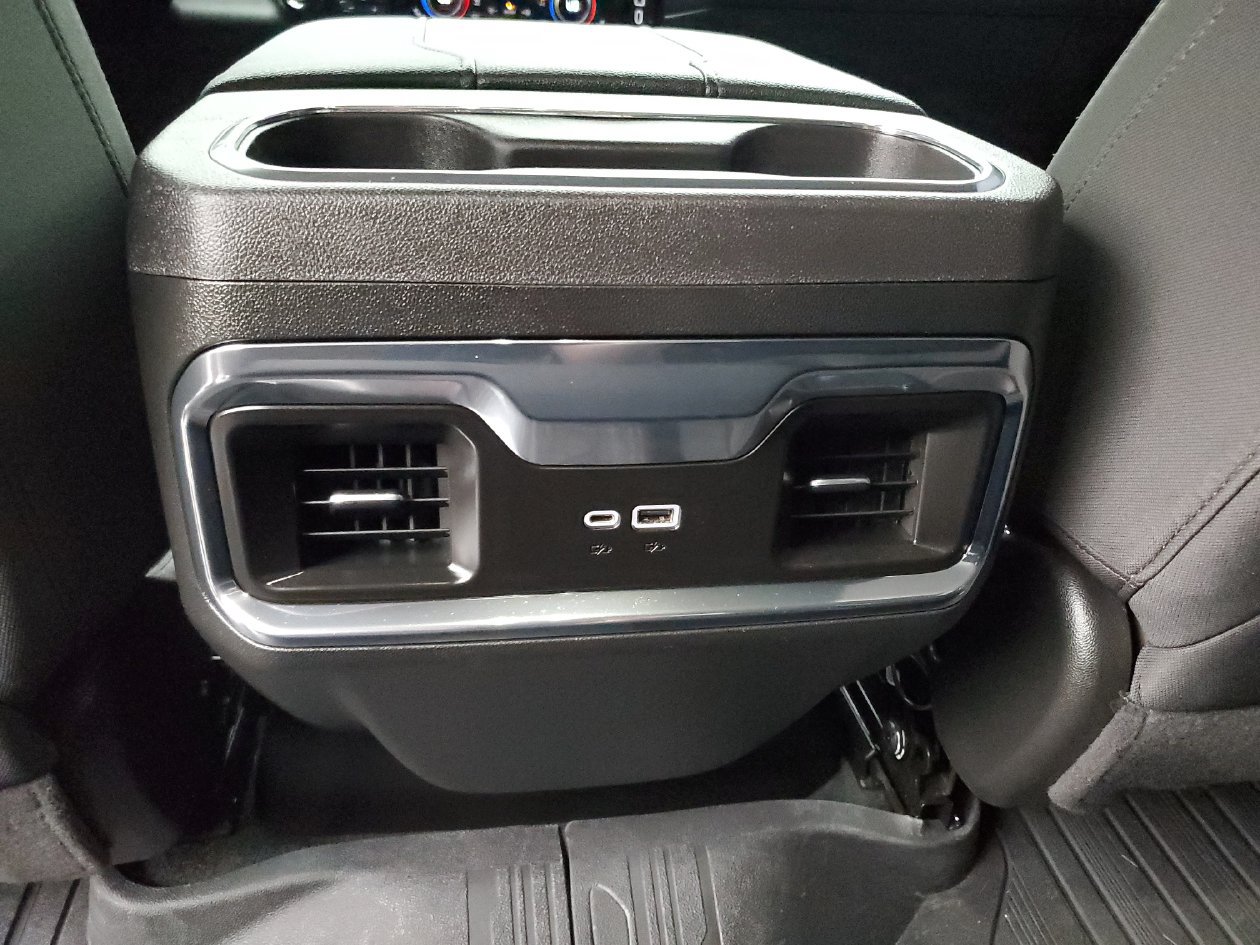 Used 2024 GMC Sierra 1500 Elevation w/ Preferred Package AWD/4WD image 16