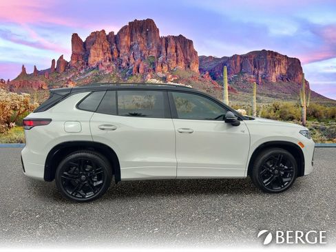 New 2026 Volkswagen Tiguan SE R-Line FWD image 9