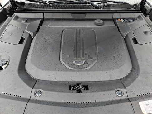 Used 2024 Cadillac Lyriq Sport RWD image 27