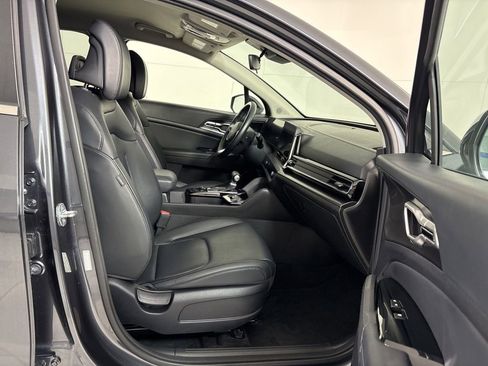 Used 2023 Kia Sportage EX image 12