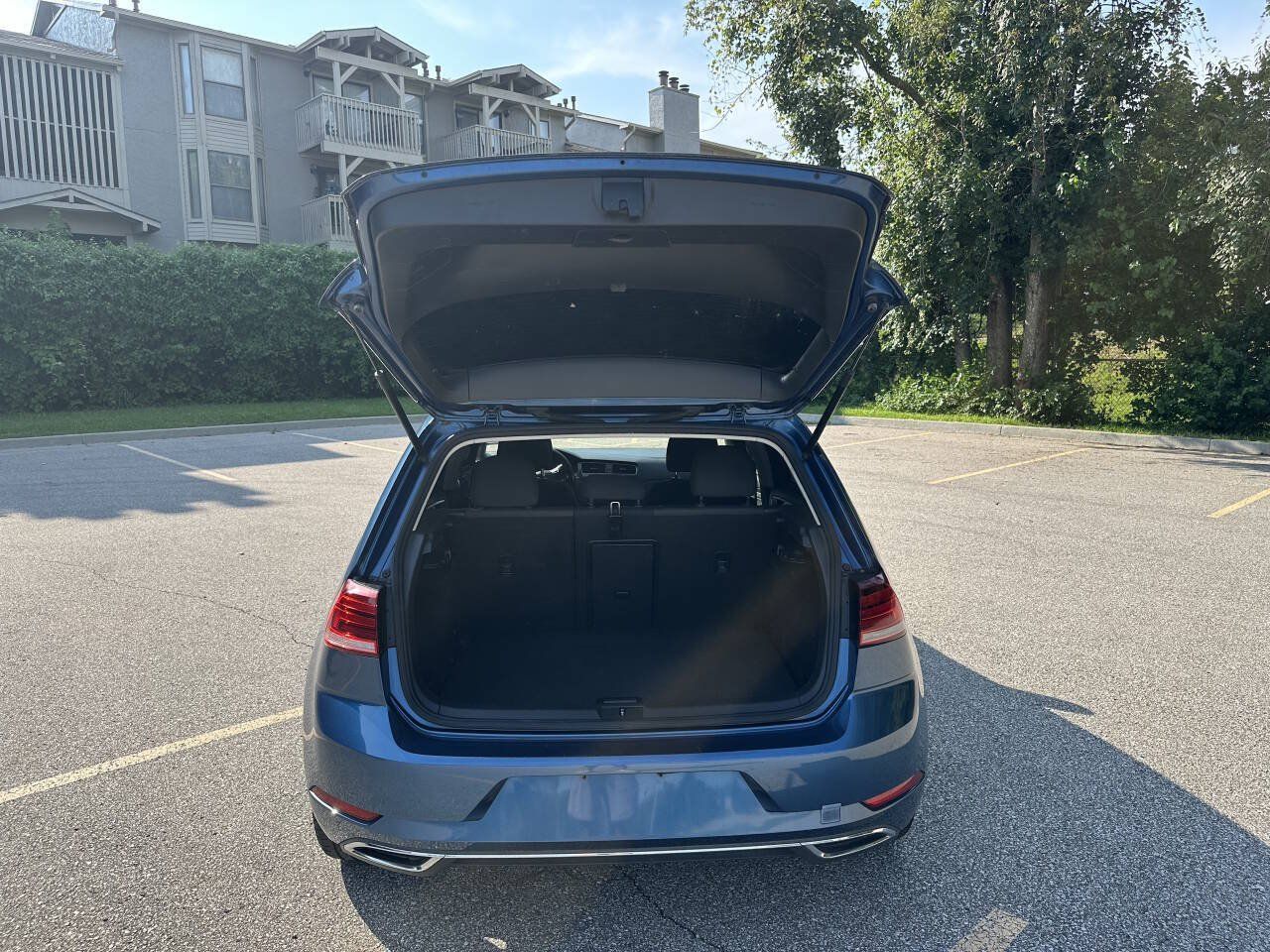 Used 2018 Volkswagen Golf S FWD image 5