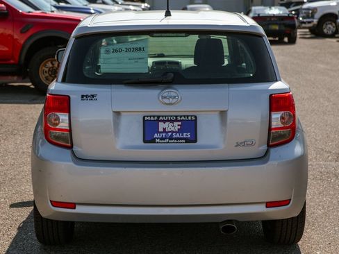 Used 2010 Scion xD FWD image 6