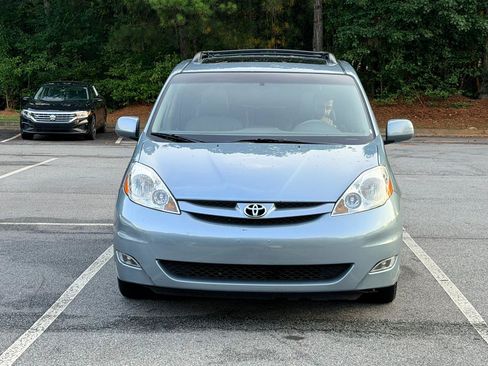 Used 2009 Toyota Sienna XLE w/ Towing Prep Pkg FWD image 3