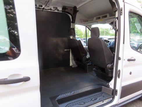 Used 2019 Ford Transit 250 148 Medium Roof RWD image 13