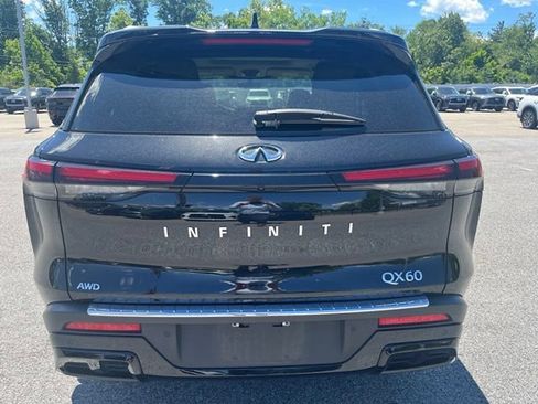 Certified 2023 INFINITI QX60 Luxe w/ Performance Audio Package AWD/4WD image 4