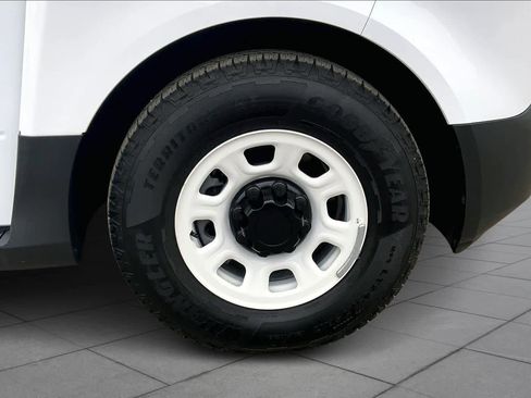 Used 2025 Chevrolet Brightdrop 400 image 10