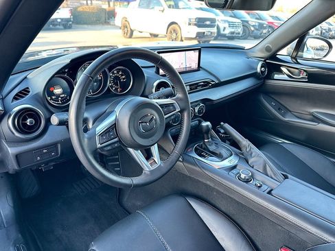Used 2025 MAZDA MX-5 Miata Grand Touring w/ Weather Package image 9